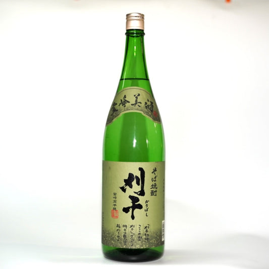 そば焼酎　刈干 ２５°  1800ml